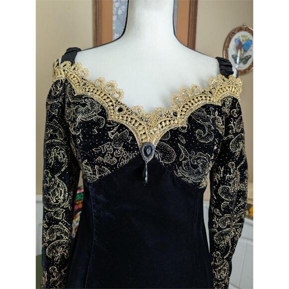 Vintage 1990s Black and Gold Scott McClintock Evening Dress - Picture 2 of 8